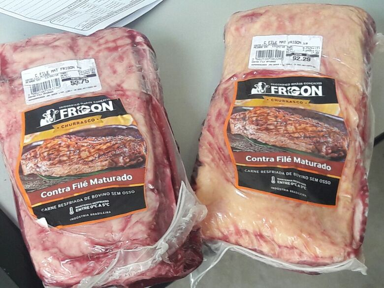 Jovem é preso acusado de furtar carne em supermercado - Crédito: Maycon Maximino