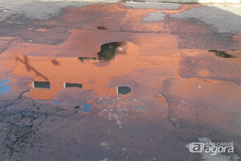 Vazamento e insegurança em praça revoltam moradores no Monte Carlo - Crédito: Divulgação