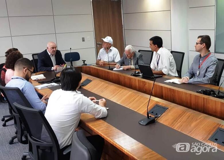 Prefeito e diretor da LATAM solicitam melhoria no acesso ao Centro de Manutenção de Aeronaves - Crédito: Divulgação