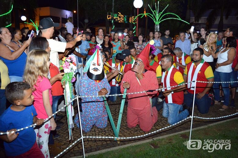 “Natal de Luzes e Sons Ibaté 2018” atrai turistas de diversas cidades da região e do Estado - Crédito: Divulgação