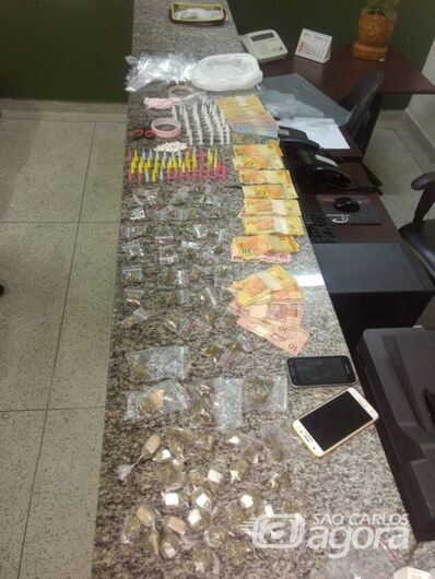 PM apreende grande quantidade de drogas em Itirapina - Crédito: Grupo Rio Claro