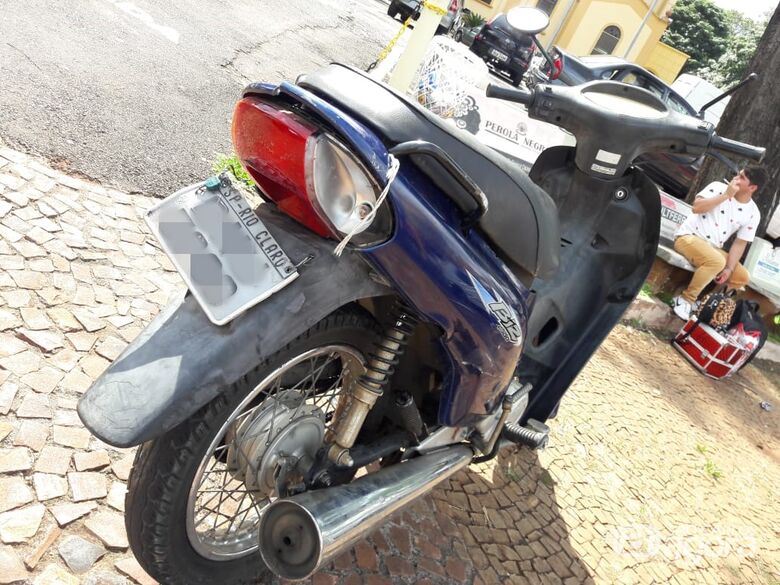 Motociclista ultrapassa sinal de pare e causa acidente no Centro - Crédito: Maycon Maximino