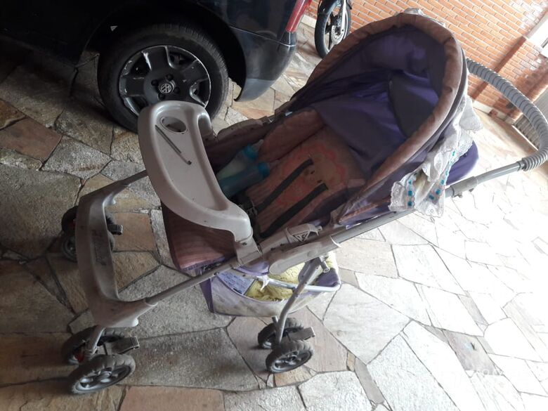 Mãe com dois bebês é flagrada comprando crack na Redenção - Crédito: Maycon Maximino