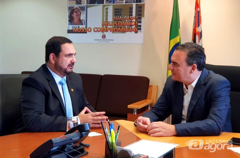 Secretário da Habitação ouve demandas da região apresentadas pelo deputado Julio Cesar - Crédito: Divulgação