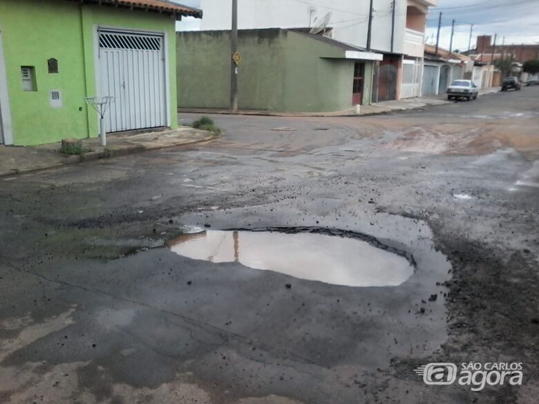 “Mini piscina” é atração em rua na Vila Brasília - Crédito: Divulgação