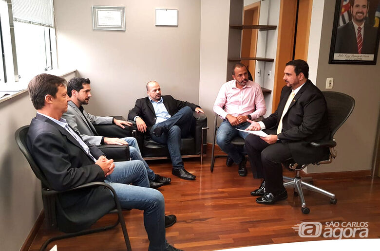 Vereadores de Descalvado se reúnem com o deputado Julio Cesar - Crédito: Divulgação