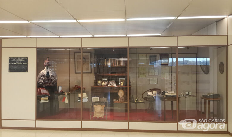 Coleções de obras raras e especiais estão expostas na Biblioteca Comunitária da UFSCar - Crédito: Arquivo DeCORE/BCo