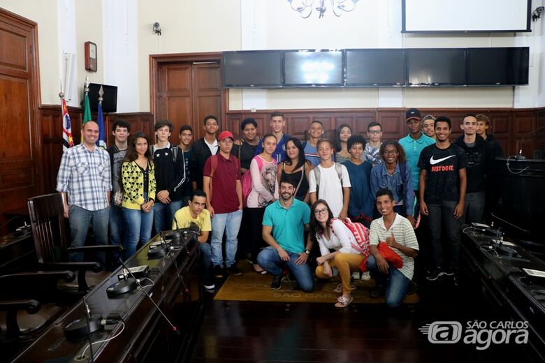 Alunos da escola Ludgero Braga visitam a Câmara Municipal - Crédito: Divulgação