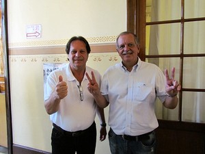 Cotrim e o vice André Fiorentino na escola Álvaro Guião (foto Tiado da Mata)