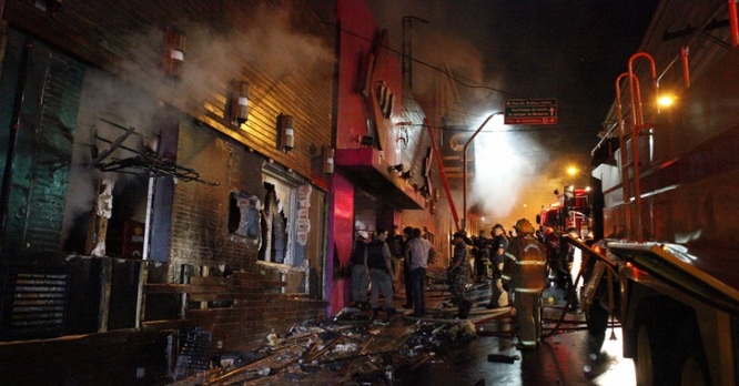 Incêndio na Boate Kiss, em Santa Maria (RS) deixou 231 mortos e mais de 120 pessoas gravemente feridas.