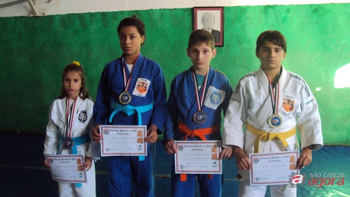 http://media.saocarlosagora.com.br/uploads/judotigreacad2.jpg