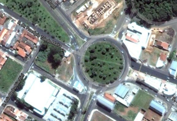 Praça fica em frente a UPA do Santa Felícia, e deve ser inaugurada até o final do ano.