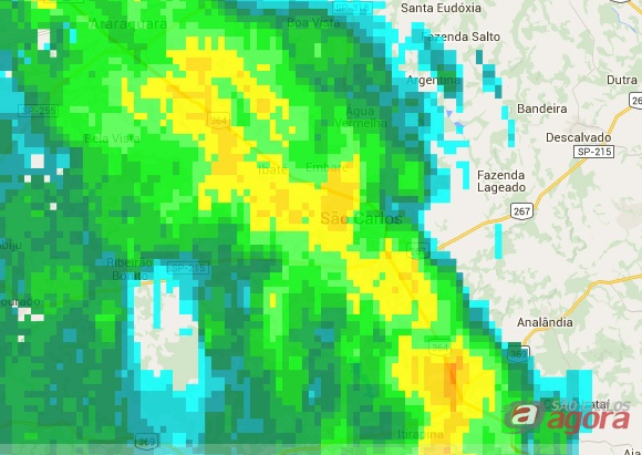 Radar do IPMET mostra forte chuva sobre São Carlos.