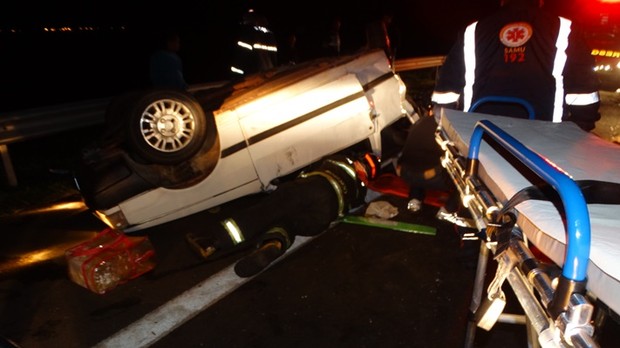 Grave acidente deixou duas pessoas mortas na SP-310.