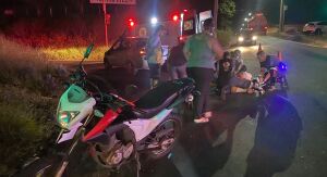 Motociclista fica ferido após colisão com carro na Avenida Capitão Luís Brandão