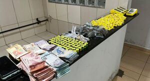 Força Tática flagra adolescentes com drogas em Ibaté