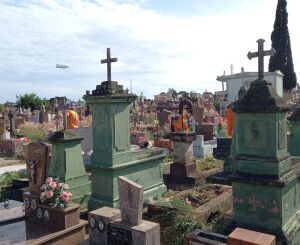 Homem é preso após furtar túmulos em cemitério Nossa Senhora do Carmo