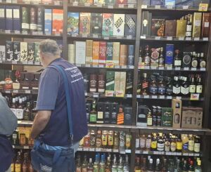 São Carlos reforça fiscalização contra bebidas adulteradas