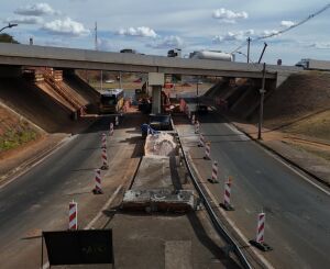 Viaduto da UFSCar será interditado, no final de semana, para içamento de vigas