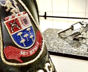 Força Tática prende homem por posse irregular de arma no Jardim Belvedere