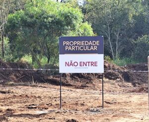 Proprietária diz que MP recomendou fechar acesso ao 29 por lixo deixado por frequentadores