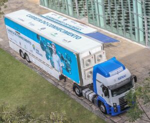 Carretas do Conhecimento da Fundação Volkswagen chegam a São Carlos