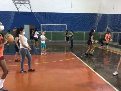 São Carlos Clube - Equipe infantil de Vôlei participa de 1º Fest Infantil  APV