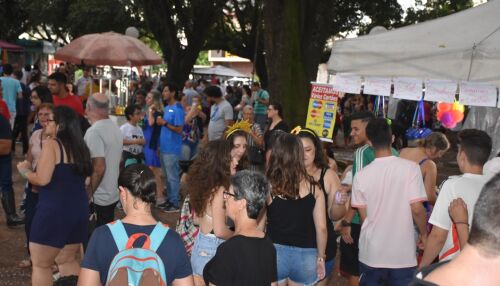 Carnaval não é feriado nacional: o que diz a lei e como ficam os direitos do trabalhador