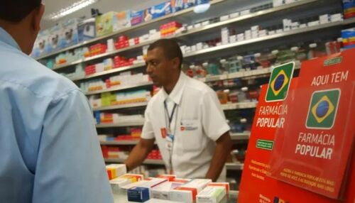 Aprovado projeto que autoriza farmácias dentro de supermercados