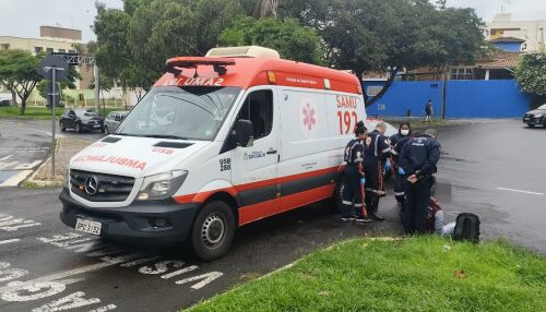 Motociclista é arremessado à distância após colisão na região da USP