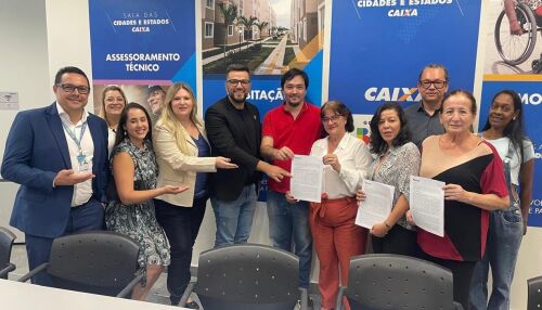 Rodson participa de assinatura da compra da área para a construção de futuras 240 unidades habitacionais em São Carlos