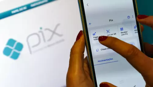 Mulher faz PIX errado e quem recebeu se nega a devolver