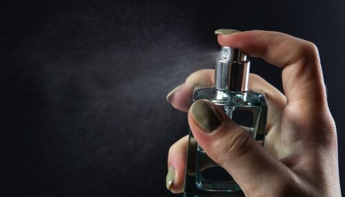 Mulheres furtam perfumes avaliados em R$ 1,6 mil de loja em São Carlos