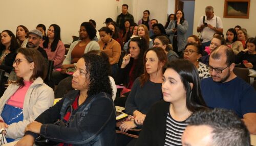 Novos professores iniciam trabalhos após recesso na rede municipal 