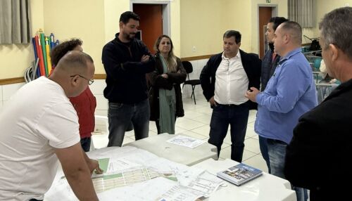 Paulo Vieira e vice-prefeito Roselei anunciam ampliação de pontos de ônibus no Ipê Mirim