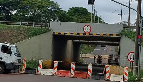 Interdição de pontilhão na SP-310 altera trânsito e transporte coletivo a partir de segunda