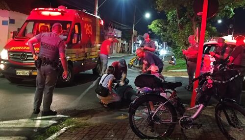 Colisão envolvendo bicicleta elétrica deixa um ferido na Vila Prado
