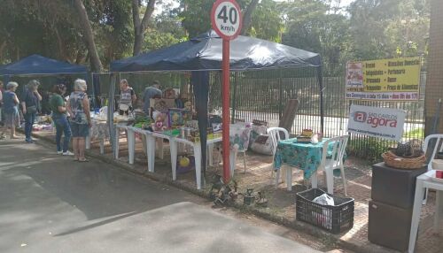 Feira da Barganha terá edição especial neste domingo com shows sertanejos