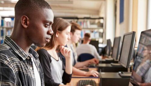 Região Central tem 424 vagas de emprego disponíveis; confira as ocupações mais procuradas 