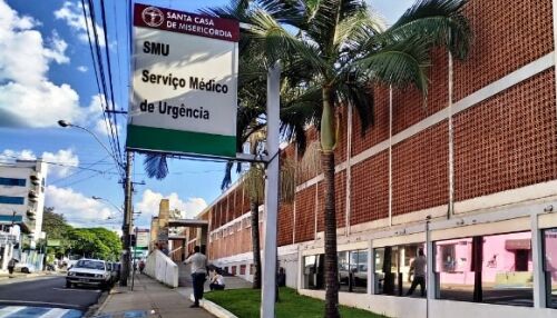 Homem de 43 anos morre após sofrer queda no banheiro