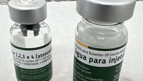 Vacina de dose única contra a dengue começa a ser aplicada em profissionais da saúde em São Carlos