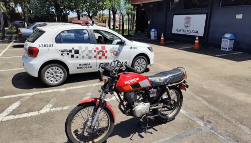 Homem é flagrado com moto furtada no Boa Vista