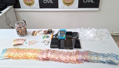 Polícia Civil prende mulher por tráfico de drogas em Ribeirão Bonito