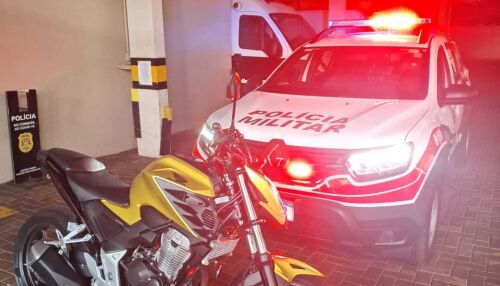 PM apreende moto furtada de São Carlos e prende homem em Araraquara