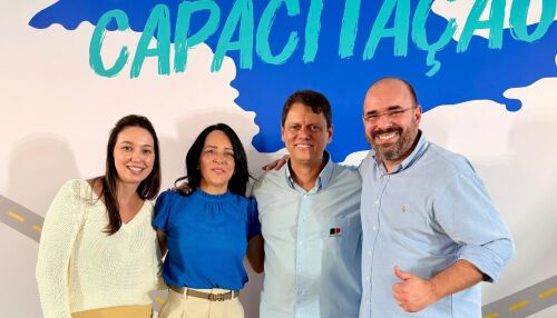 Tarcísio reafirma apoio a obras contra enchentes em São Carlos durante evento