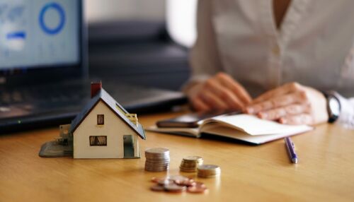 Mercado imobiliário de São Carlos registra forte retração em fevereiro de 2026