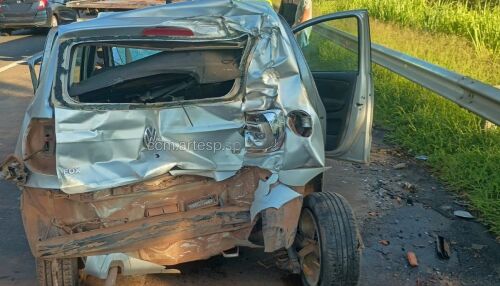 Engavetamento deixa trânsito congestionado na Washington Luís 