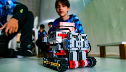USP São Carlos abre inscrições em cursos preparatórios para Olimpíada Brasileira de Robótica
