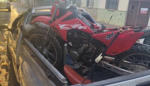 Adolescente é detido após desobedecer ordem policial e quase atropelar PM 