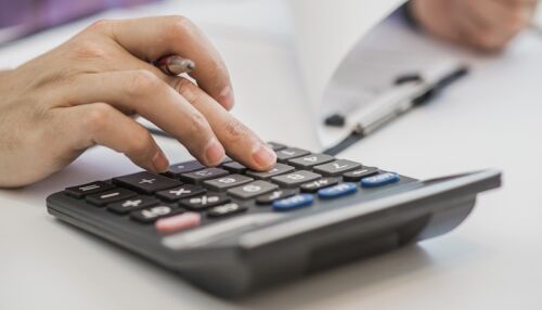 Serasa lança calculadora de salário com novas regras do Imposto de Renda